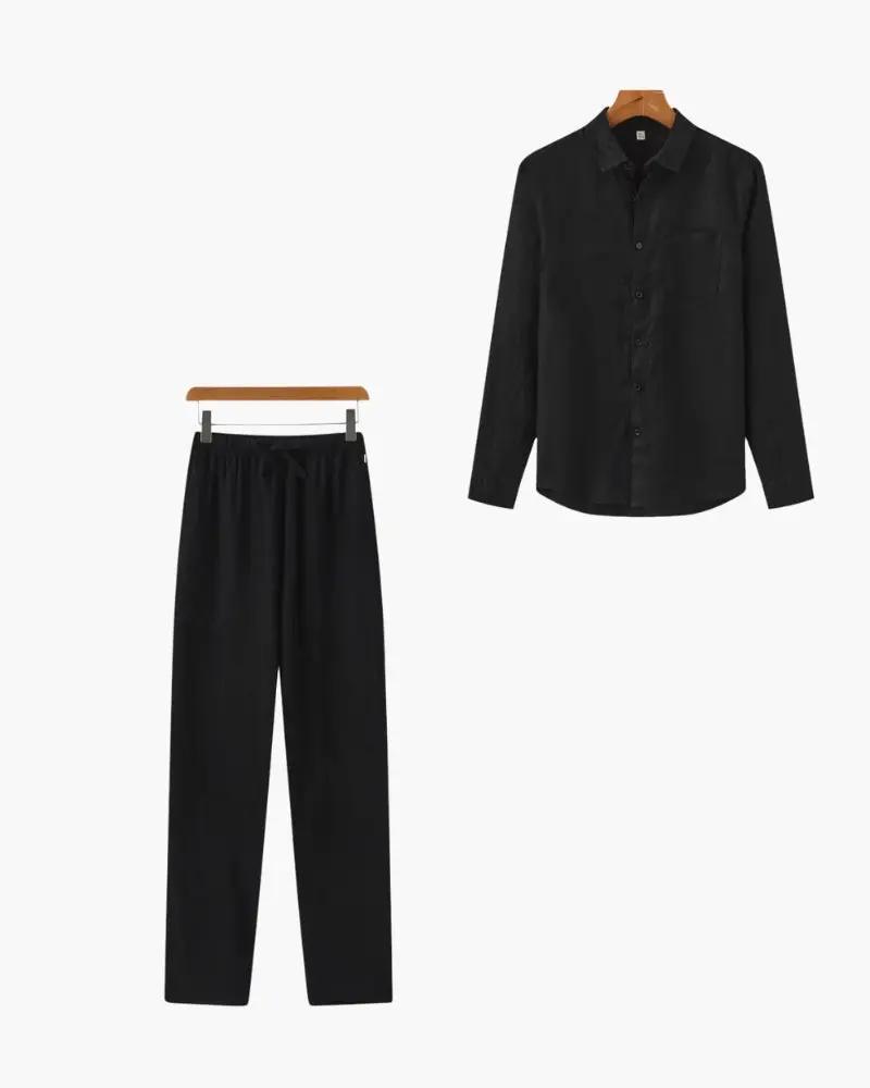 Ensemble monochrome Old Money WorldWide avec vêtements noirs et blancs, affichant un style élégant et sophistiqué.