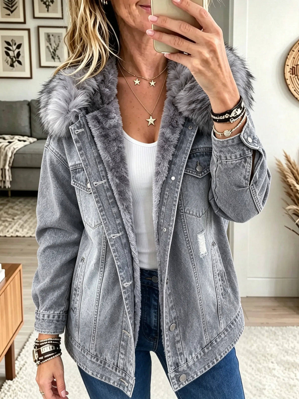 Veste en jean Danoir Paris Honora avec col en fourrure synthétique et doublure en fleece, vue de face.